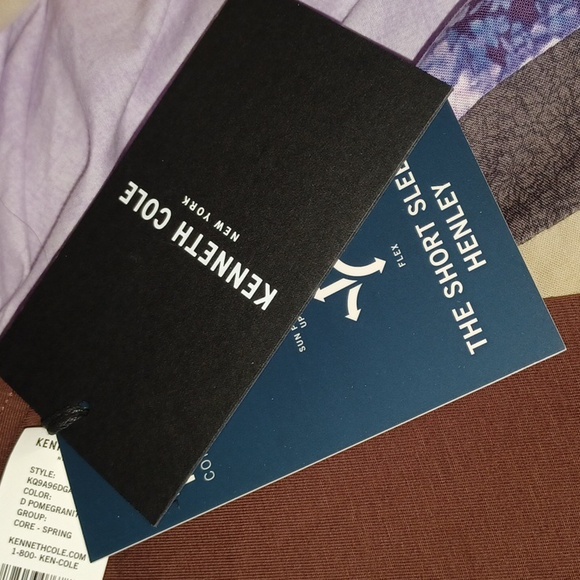 Kenneth Cole three button medNew - Picture 2 of 4